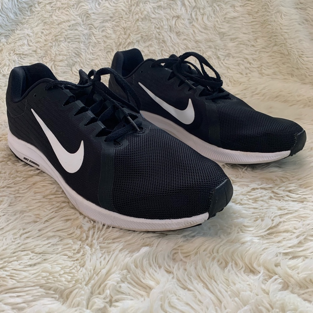 Nike Downshifter 8 running shoes men’s 12 EUC